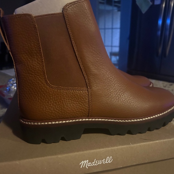 Madewell Shoes - Madewell Chelsea boots